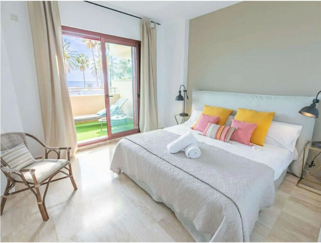 Middle Floor Apartment San Pedro de Alcántara Málaga - image 4