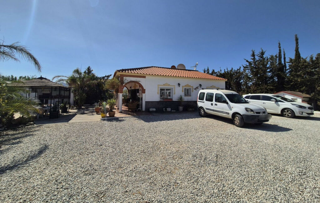 Finca - Cortijo Estacion de Cartama Málaga - image 4