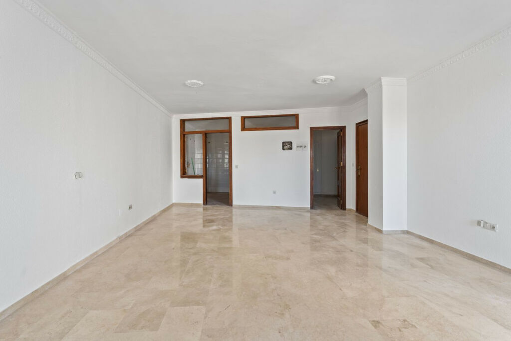 Middle Floor Apartment Mijas Málaga - image 4