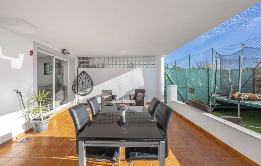 Ground Floor Apartment Casares Playa Málaga - image 4