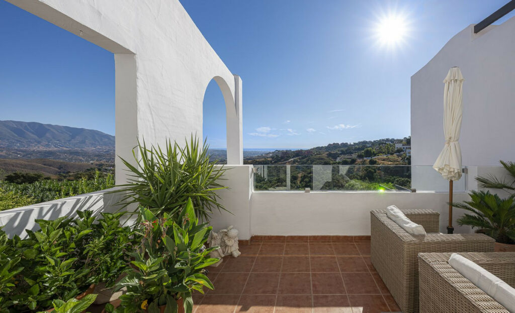 Middle Floor Apartment La Mairena Málaga - zdjęcie 4