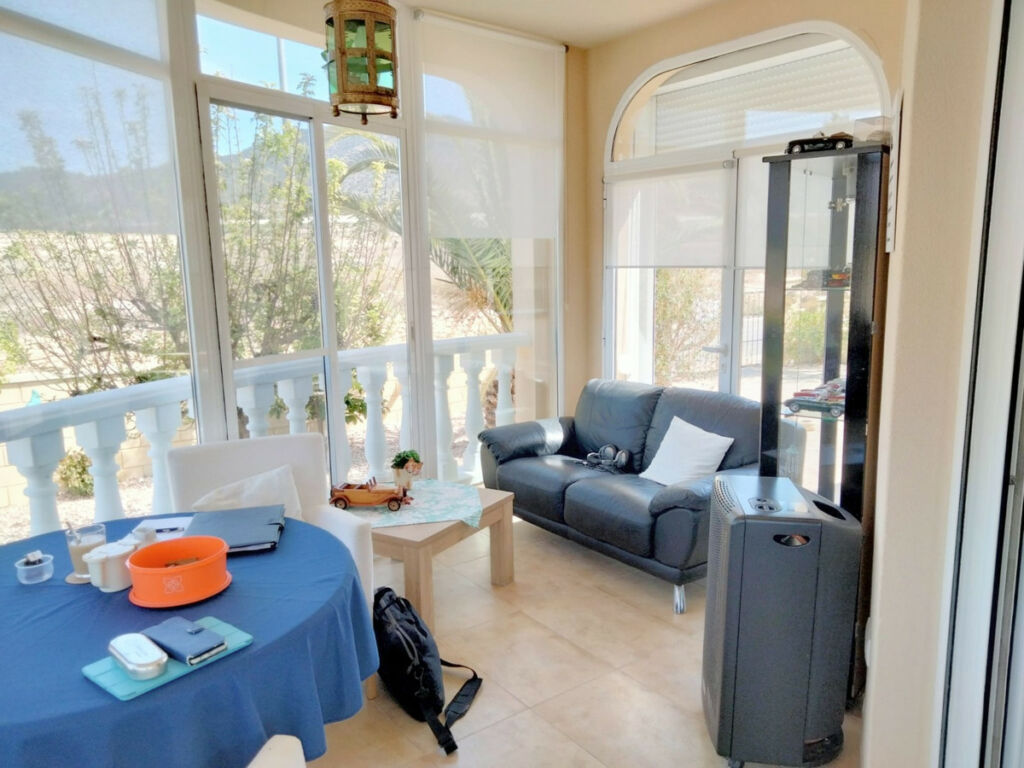 Detached Villa La Romana Alicante - image 4