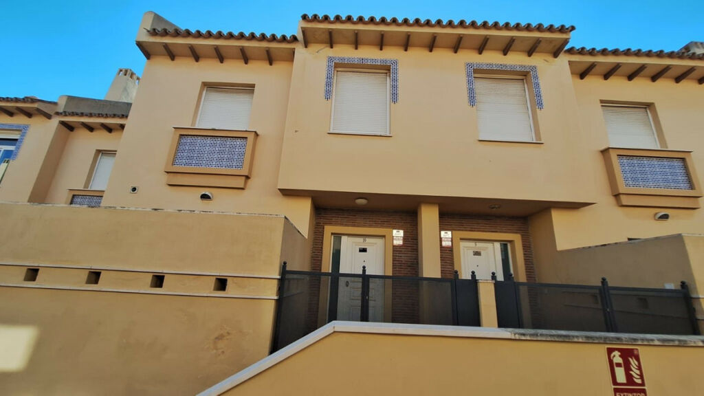 Townhouse Calahonda Málaga - image 4