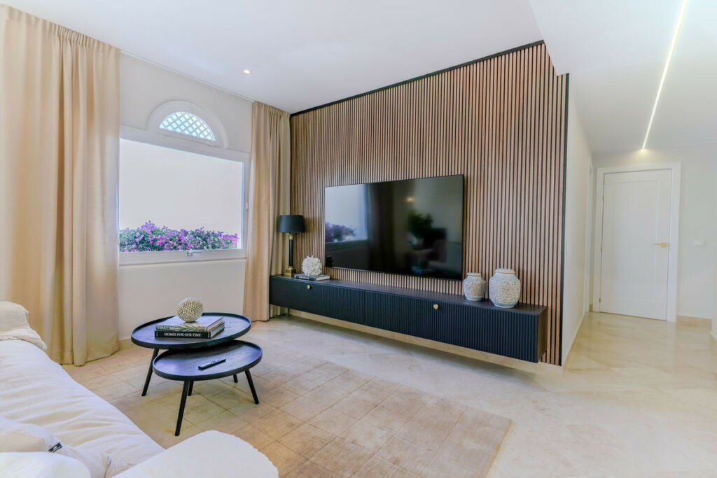Penthouse Duplex The Golden Mile Málaga - image 4