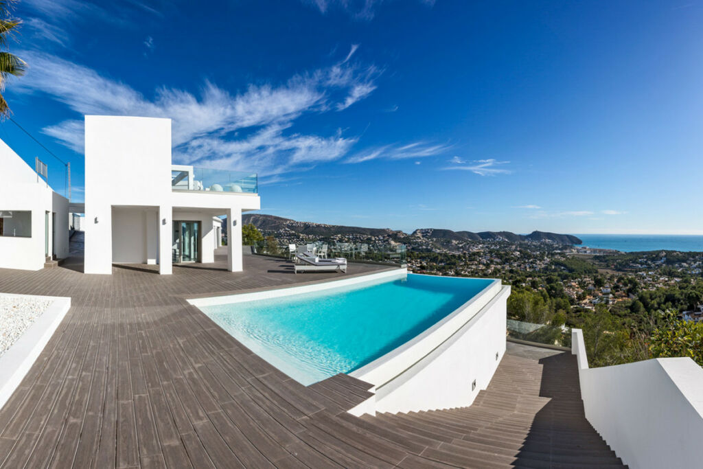 Detached Villa Moraira Alicante - image 4