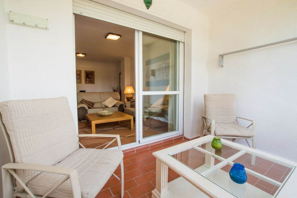 Middle Floor Apartment San Pedro de Alcántara Málaga - image 4