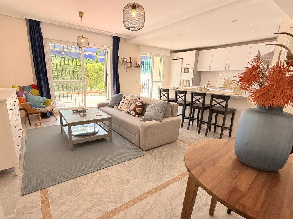 Ground Floor Apartment Puerto Banús Málaga - image 4