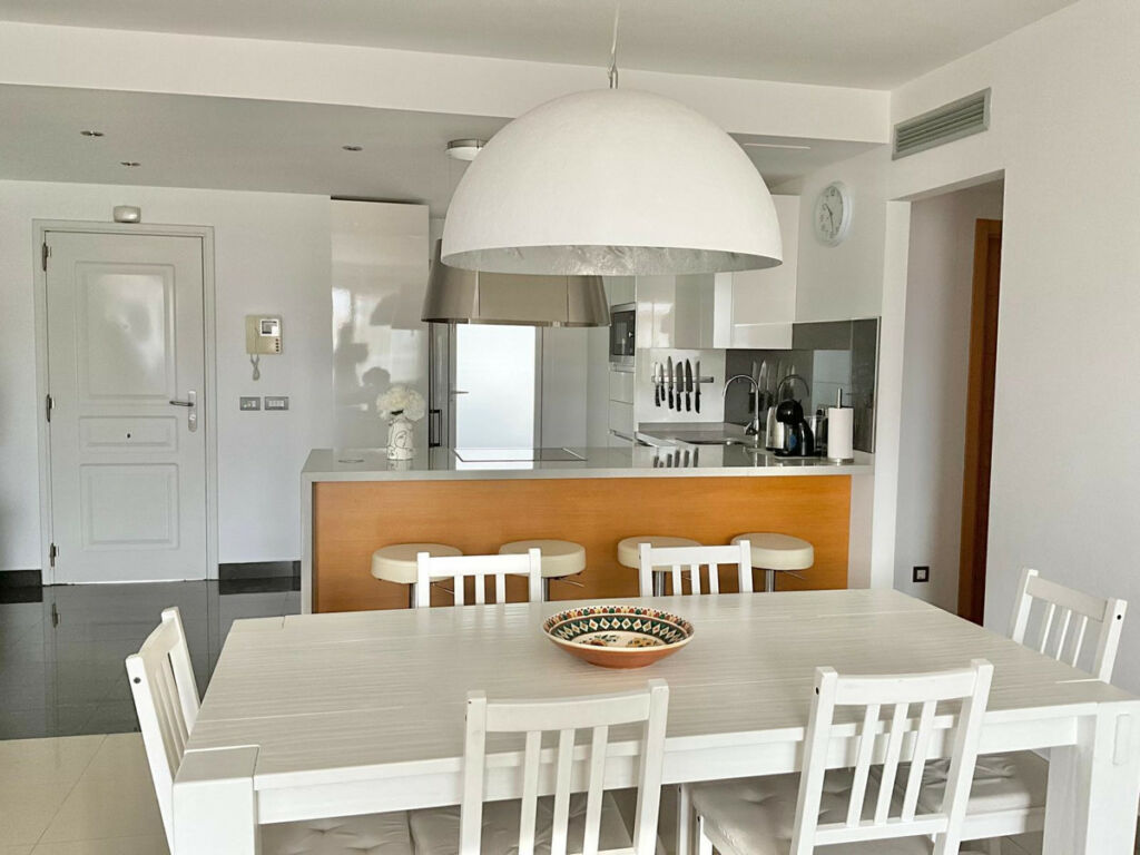 Penthouse Estepona Málaga - image 4