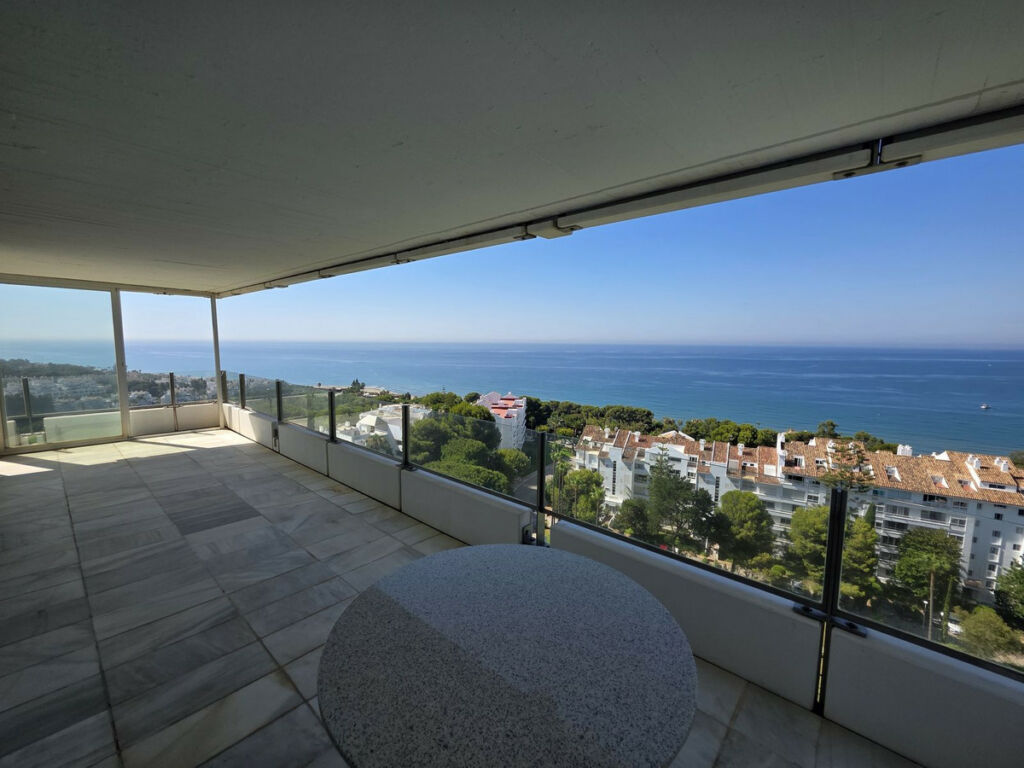Middle Floor Apartment Marbella Málaga - image 4
