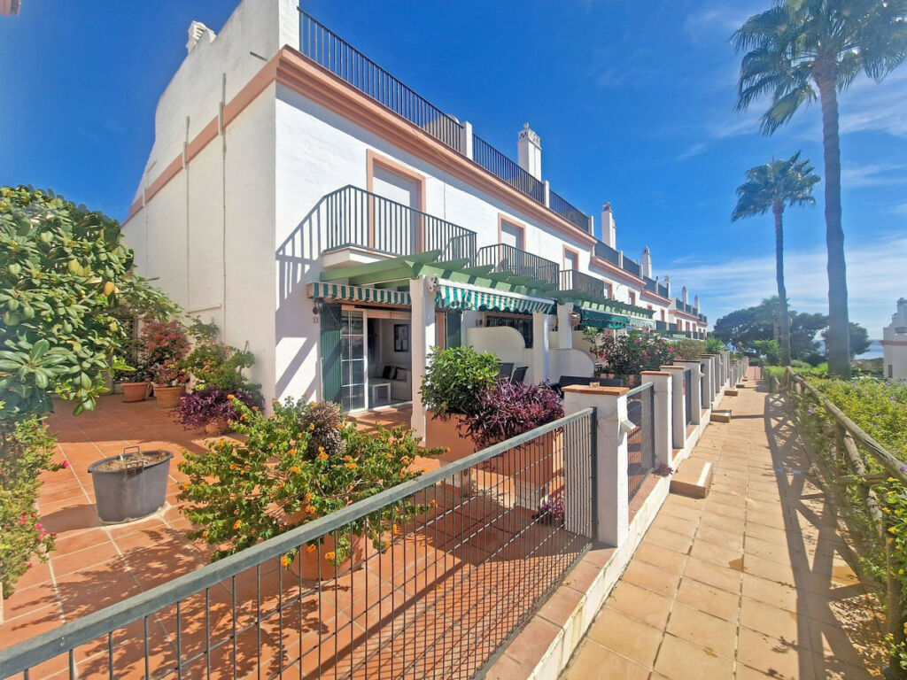 Semi-Detached House Cabopino Málaga - image 40
