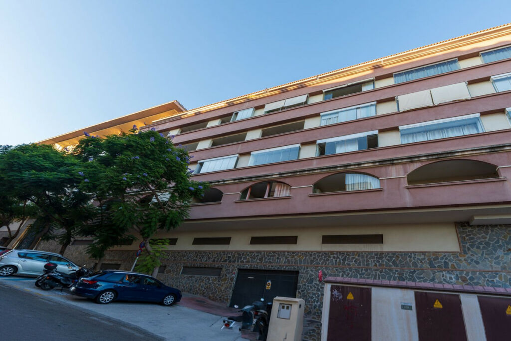 Middle Floor Apartment Los Pacos Málaga - image 40