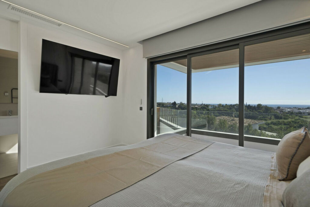 Detached Villa Benahavís Málaga - image 40