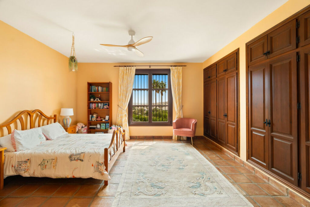 Detached Villa La Duquesa Málaga - image 40