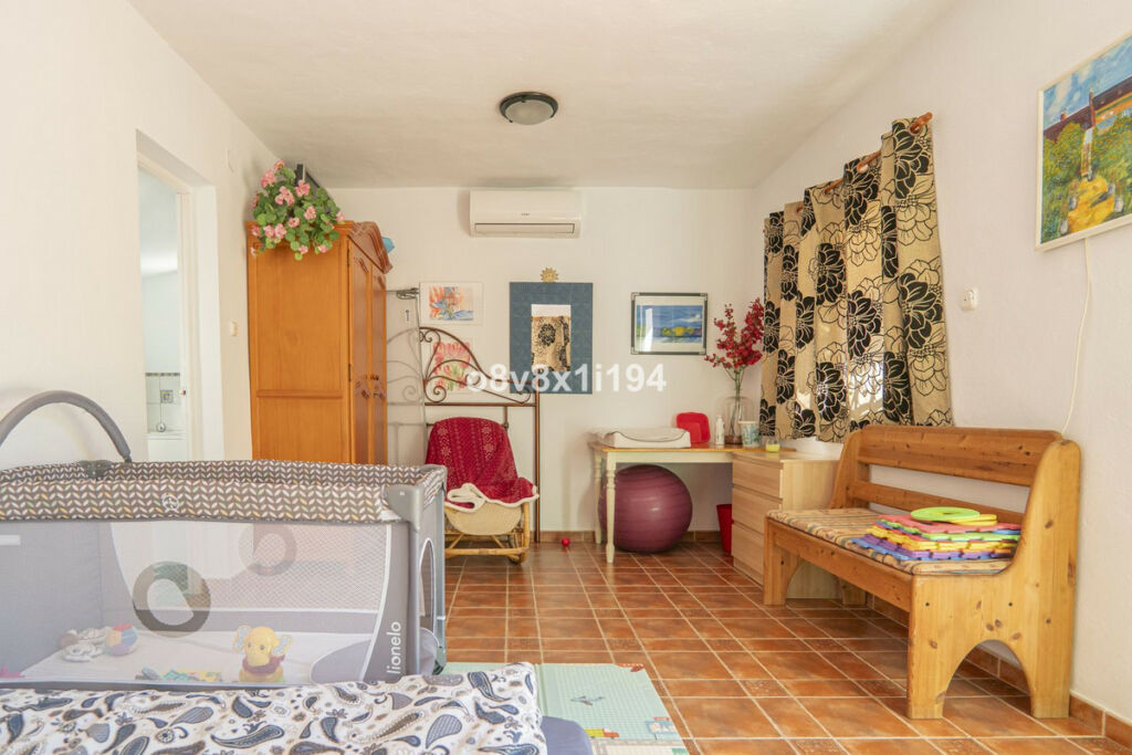 Detached Villa Alhaurín de la Torre Málaga - image 40