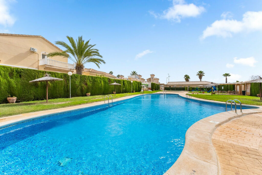 Bungalow Villamartin Alicante - image 40