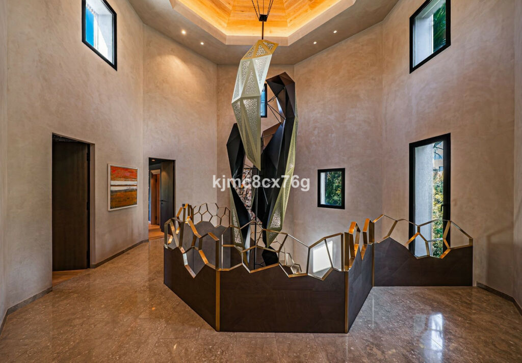 Detached Villa Guadalmina Baja Málaga - image 40