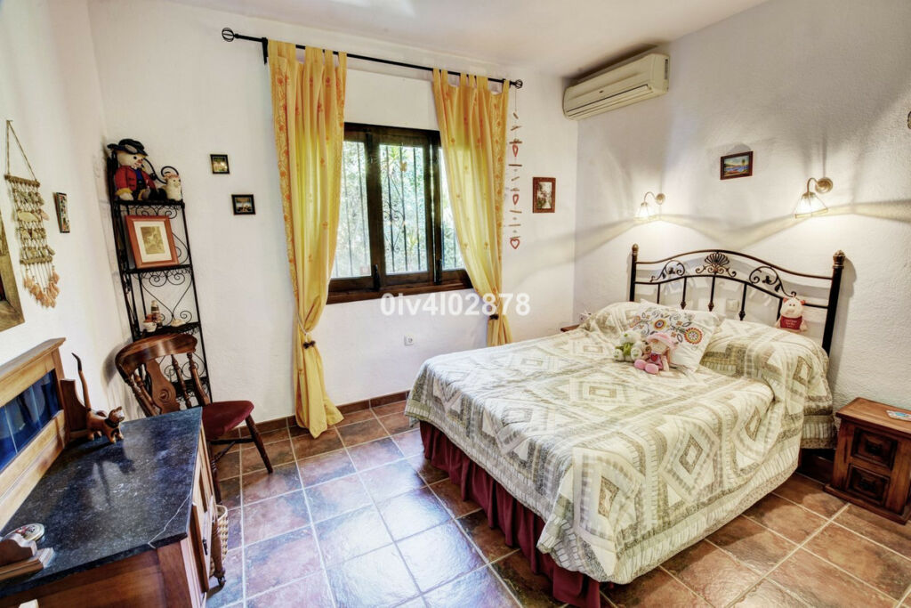Detached Villa Benalmadena Pueblo Málaga - image 41