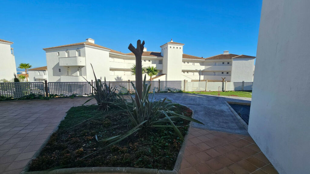 Ground Floor Apartment La Duquesa Málaga - image 41
