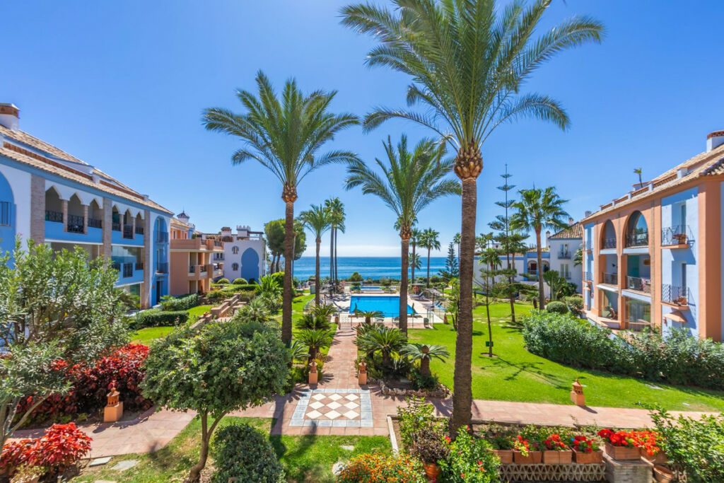 Middle Floor Apartment Casares Playa Málaga - image 41