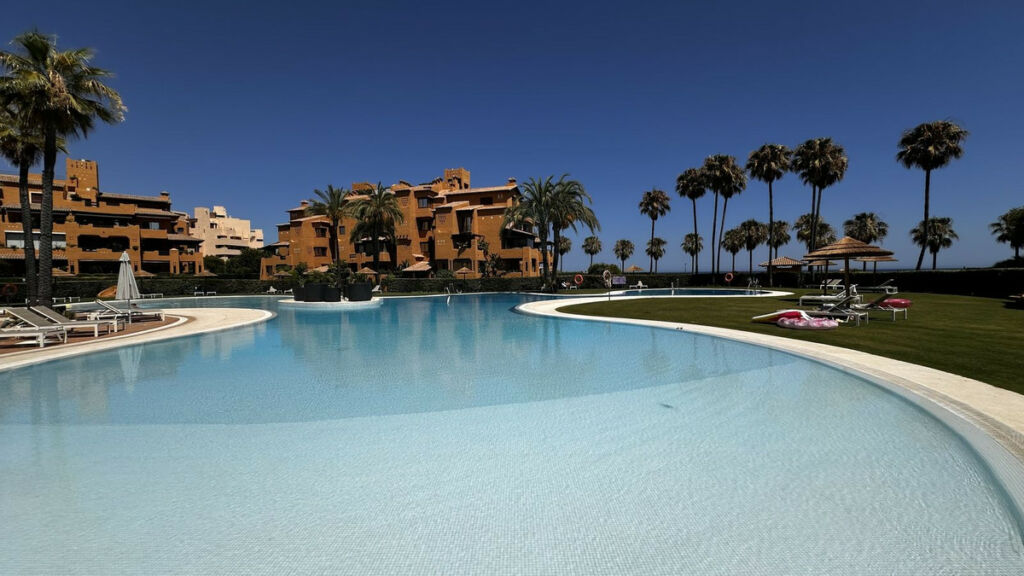Middle Floor Apartment New Golden Mile Málaga - image 37