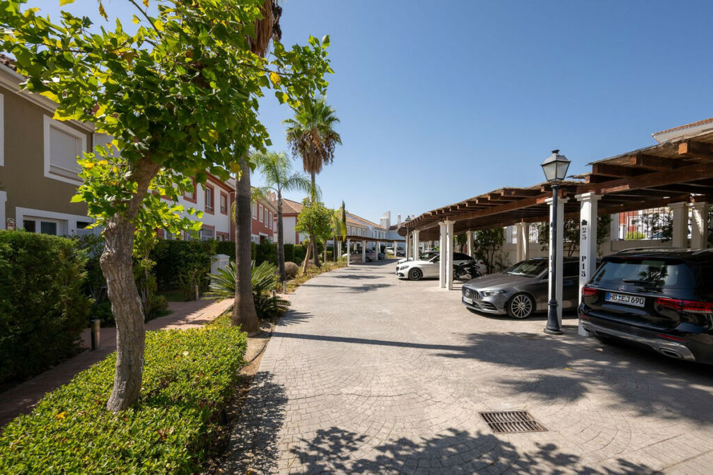 Townhouse Estepona Málaga - image 41