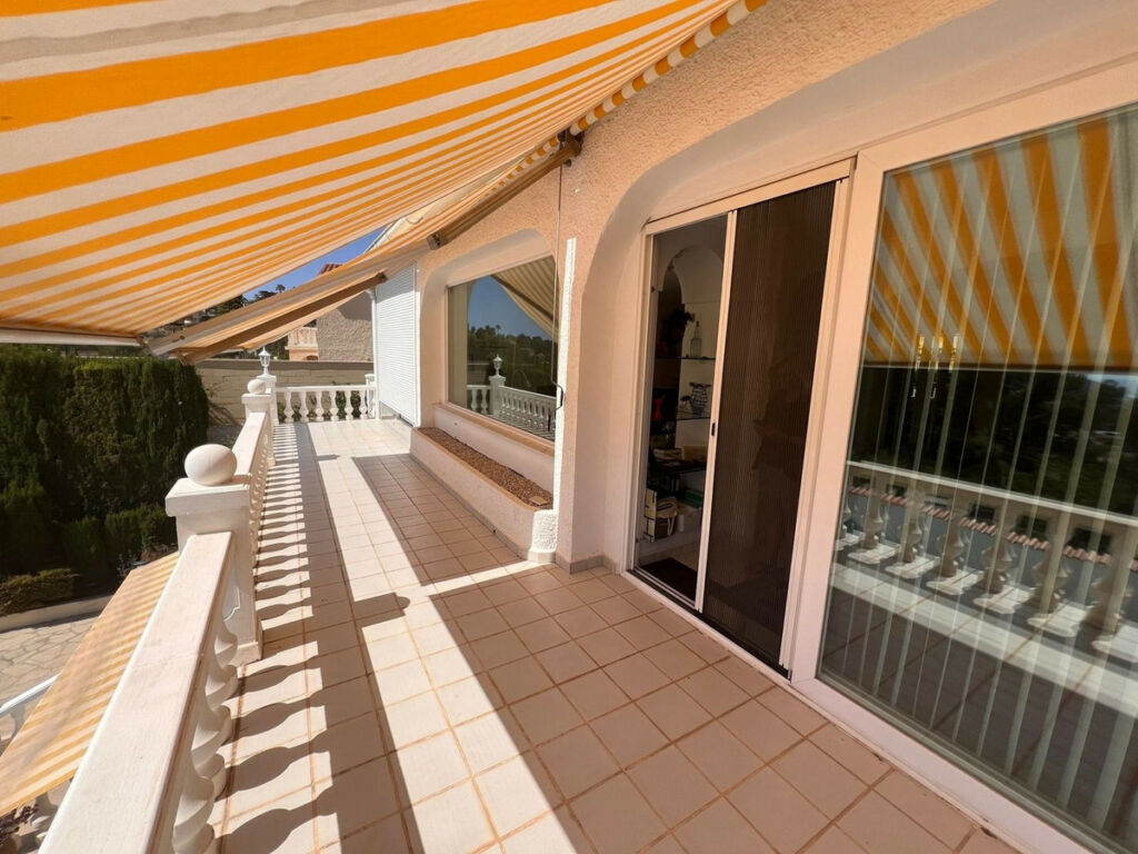 Detached Villa La Nucia Alicante - image 40
