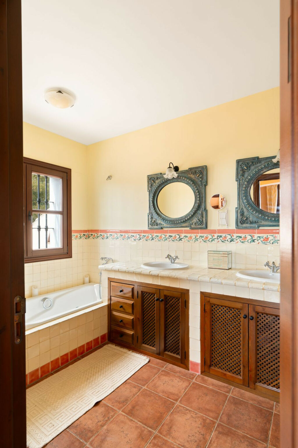 Detached Villa La Duquesa Málaga - image 41