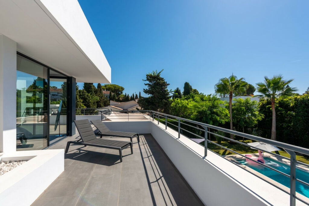 Detached Villa New Golden Mile Málaga - image 41
