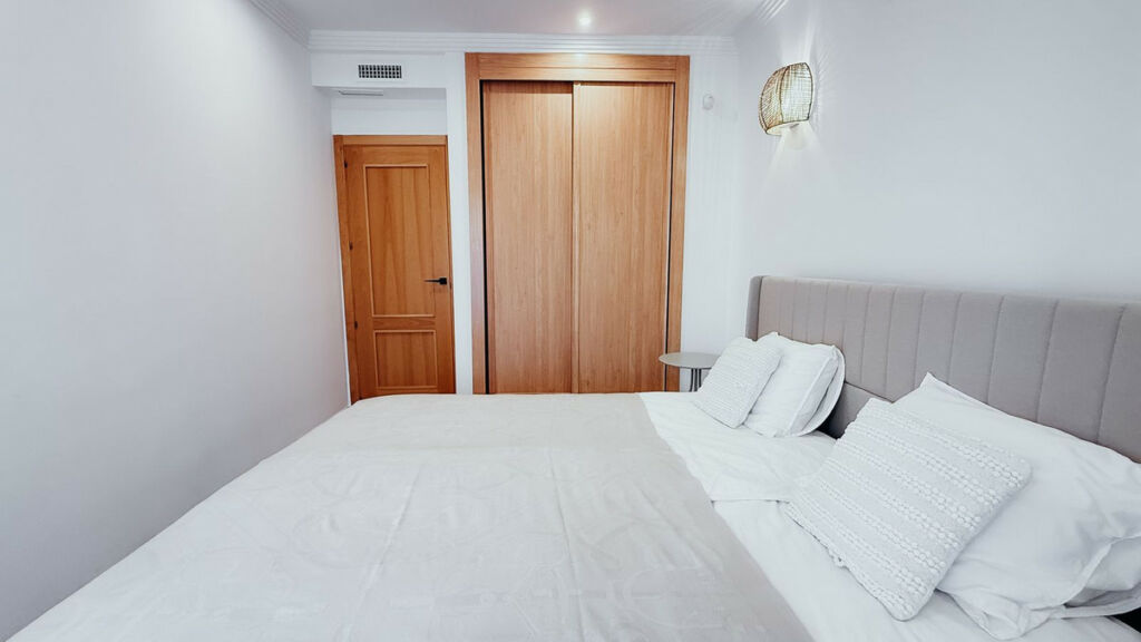 Middle Floor Apartment Estepona Málaga - image 42