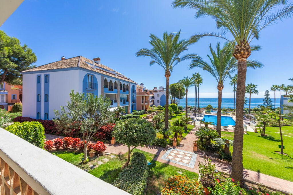 Middle Floor Apartment Casares Playa Málaga - image 42