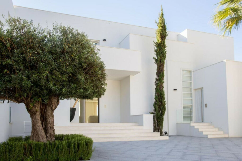 Detached Villa Marbella Málaga - image 42
