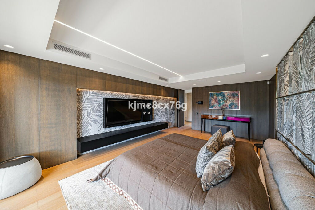 Detached Villa Guadalmina Baja Málaga - image 42