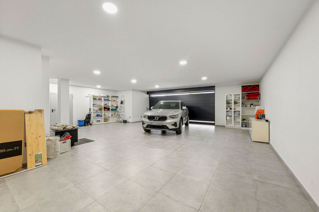 Detached Villa Nueva Andalucía Málaga - image 42
