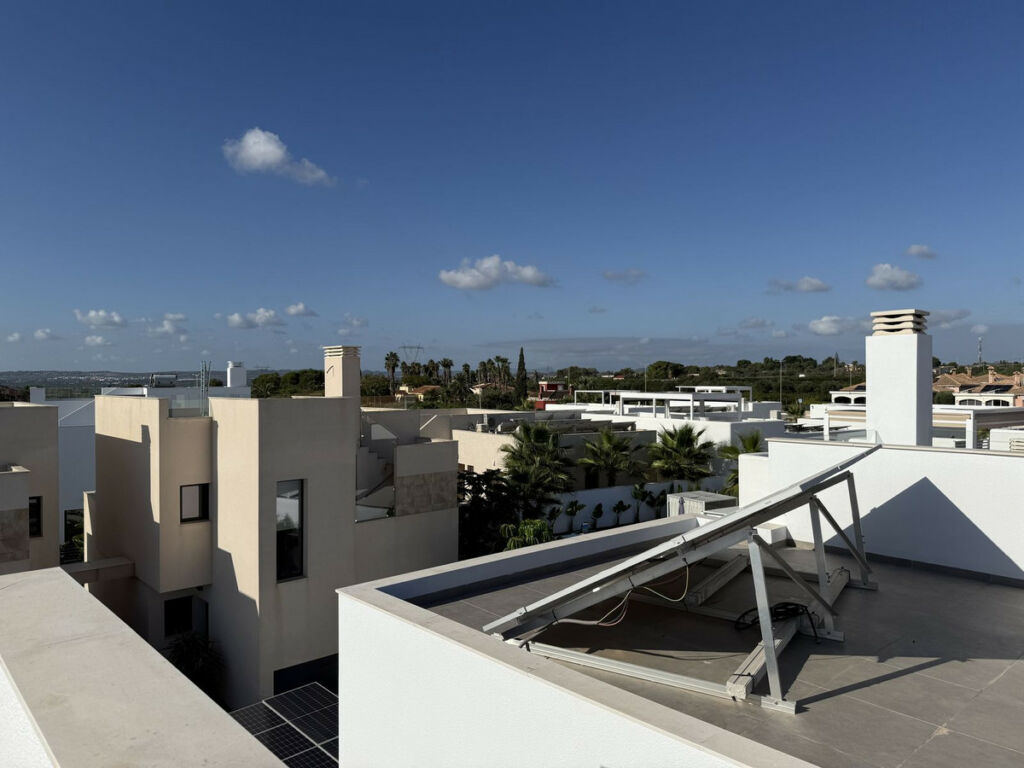 Detached Villa Los Montesinos Alicante - image 42