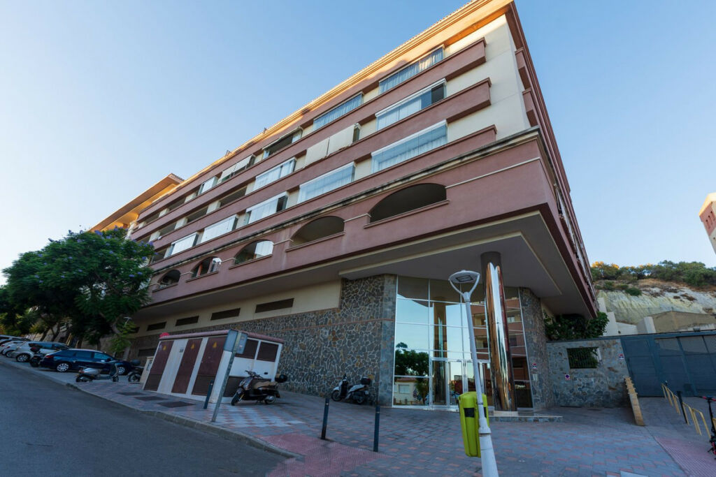 Middle Floor Apartment Los Pacos Málaga - image 42
