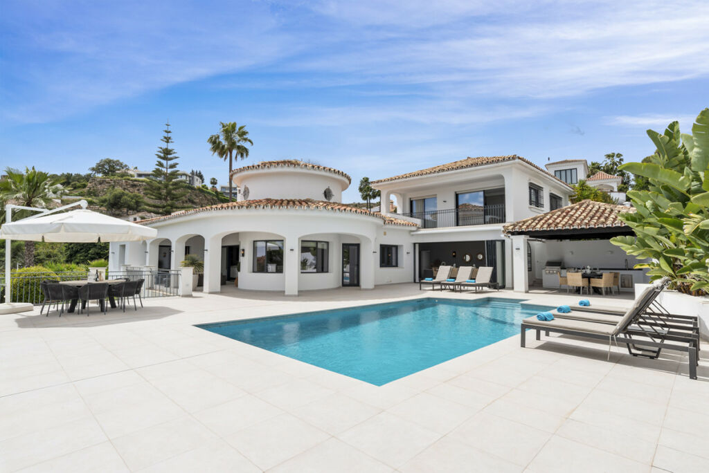 Detached Villa Benahavís Málaga - image 42