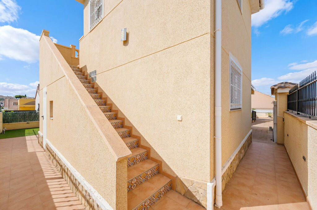 Detached Villa Rojales Alicante - image 43