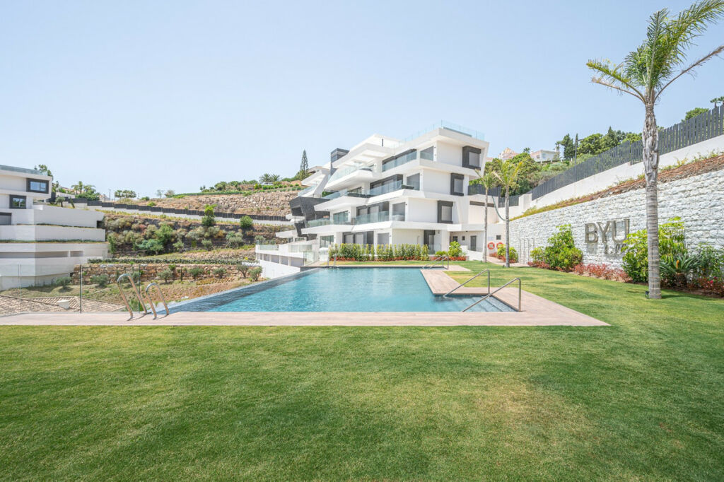 Middle Floor Apartment Benahavís Málaga - image 43