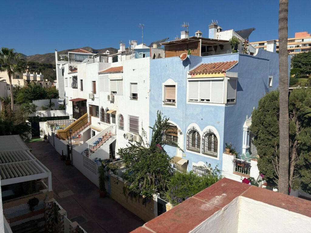 Semi-Detached House La Colina Málaga - image 43