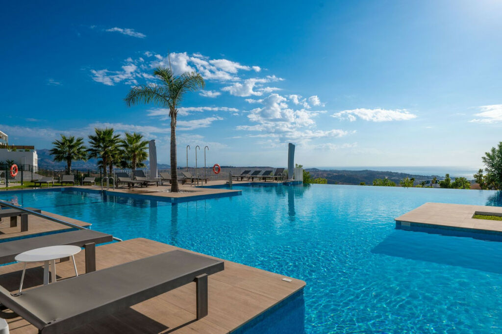 Middle Floor Apartment Calanova Golf Málaga - image 43