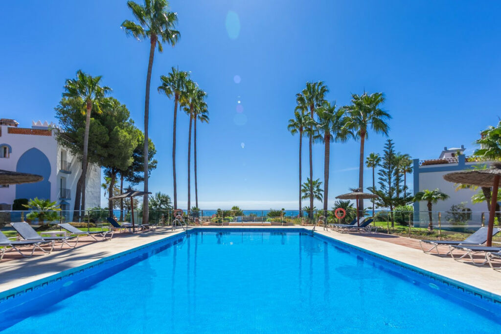 Middle Floor Apartment Casares Playa Málaga - image 43