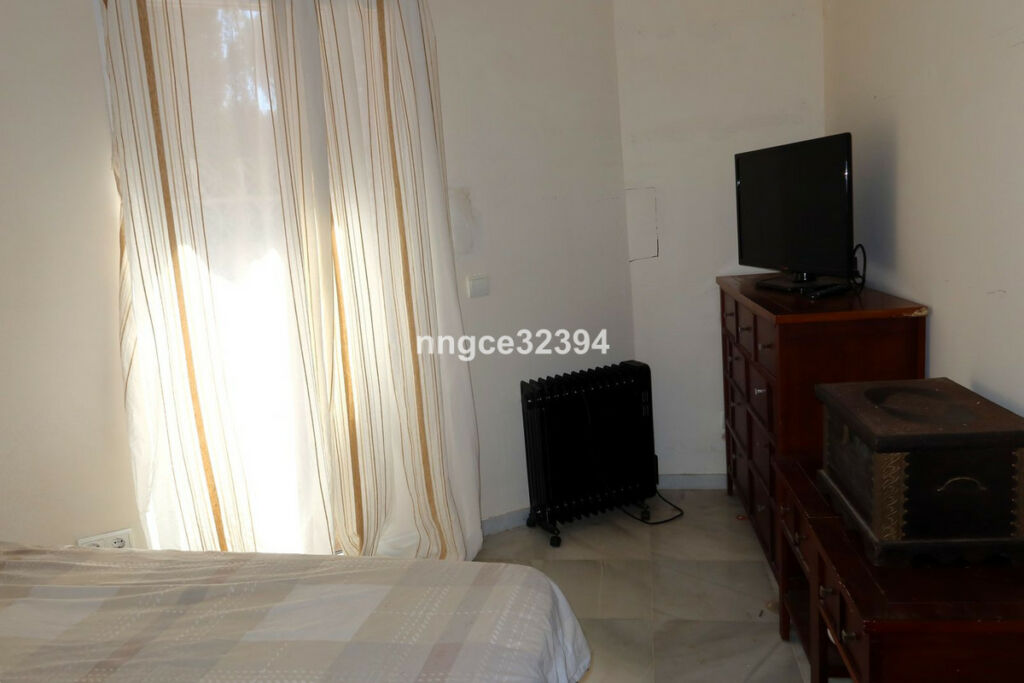 Detached Villa Sotogrande Cádiz - image 43