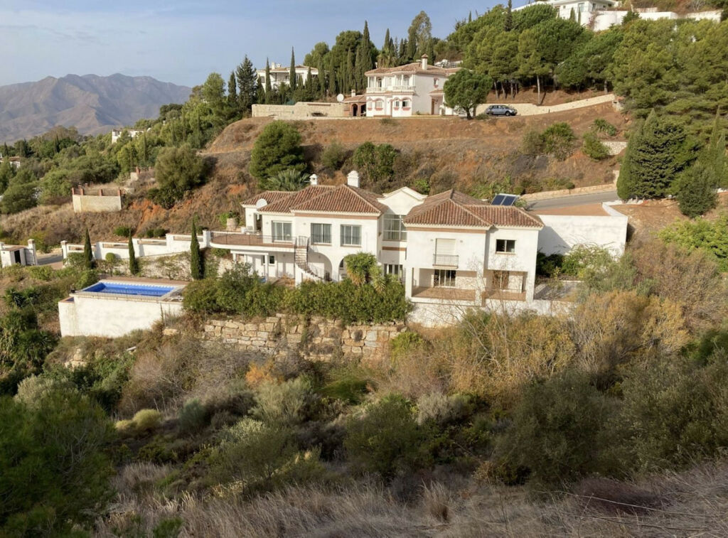 Detached Villa Valtocado Málaga - image 44