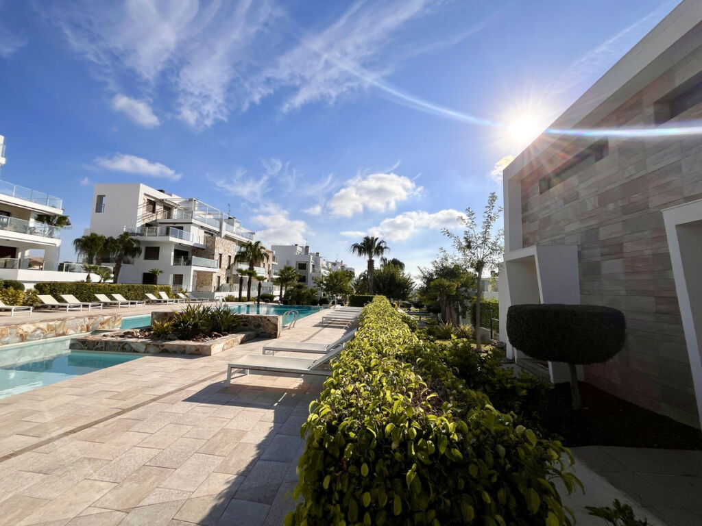Detached Villa Villamartin Alicante - image 44