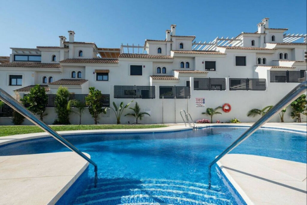 Townhouse El Paraiso Málaga - image 43