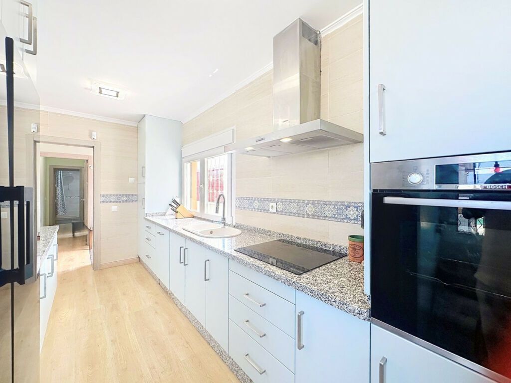 Detached Villa Estepona Málaga - image 45