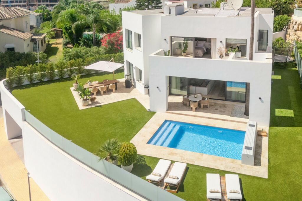 Detached Villa Benahavís Málaga - image 45