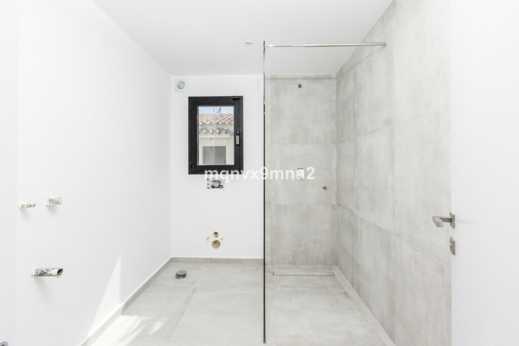 Detached Villa El Chaparral Málaga - image 45