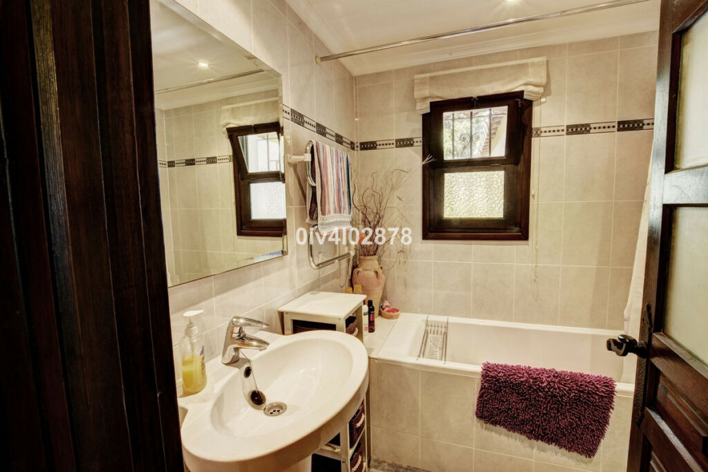 Detached Villa Benalmadena Pueblo Málaga - image 45
