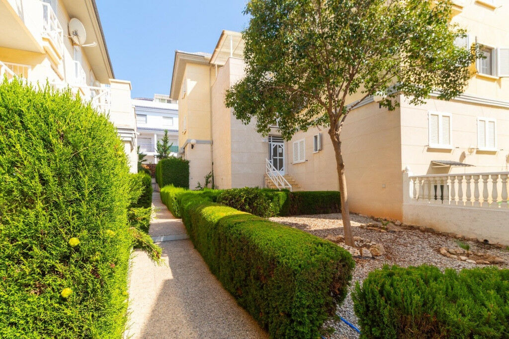 Middle Floor Apartment La Veleta Alicante - image 45
